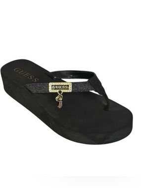 GUESS Black Platform Beach Vacation Summer Sparkle Sandals with Charm Sz 7